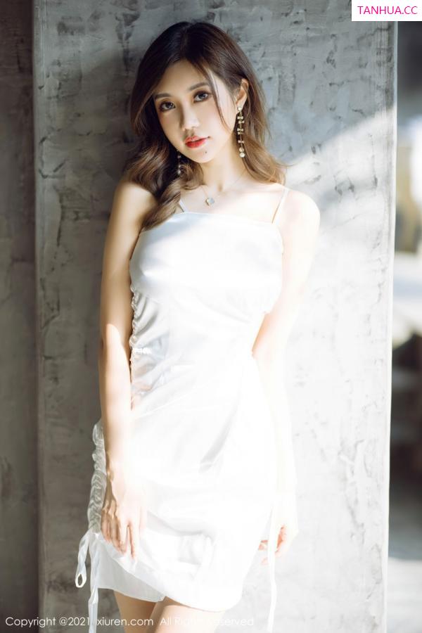 綺裡嘉 绮里嘉 [XiuRen]高清写真图 2021.09.30 No.4026 绮里嘉ula第54张图片